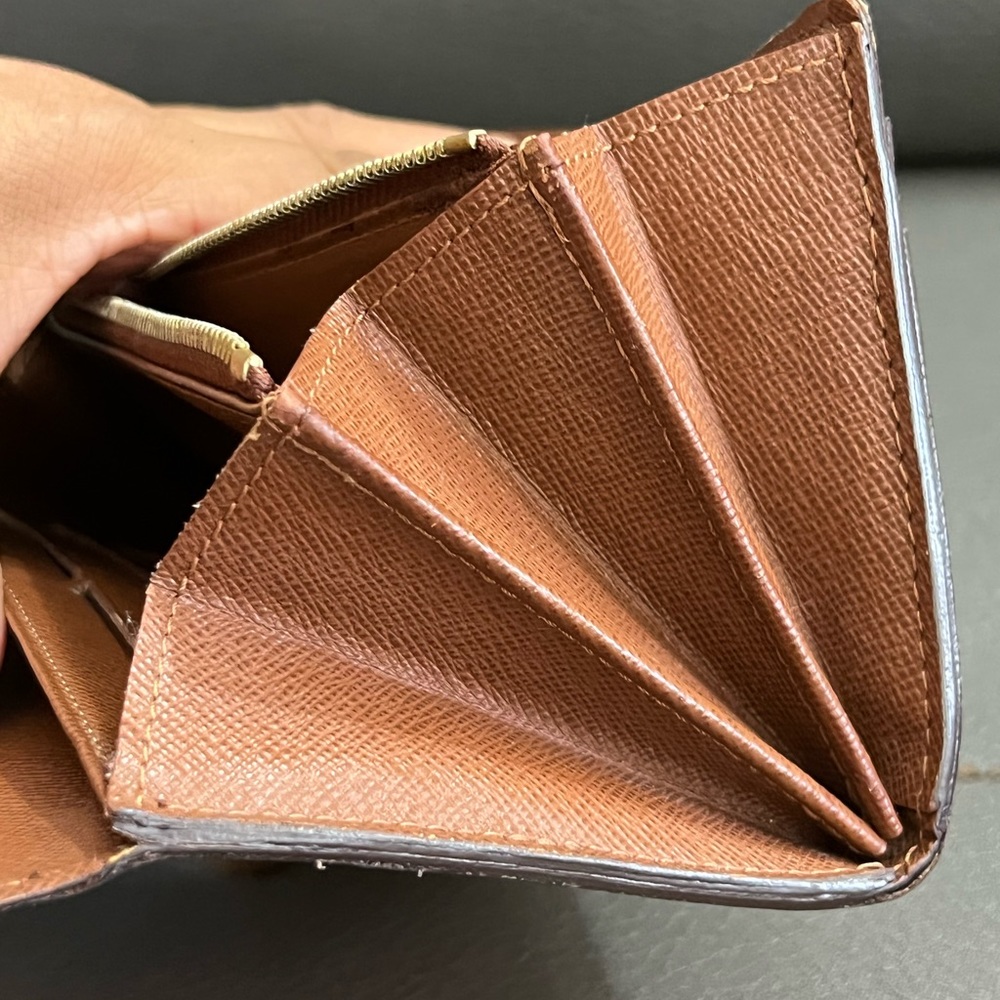 ‼️sold‼️Louis Vuitton Sarah Wallet - Picture 6 of 16